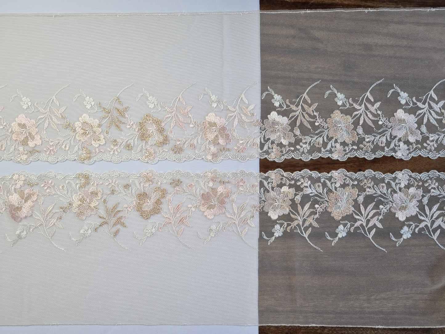 Peach tule kant met zachtroze en rosegoudkleurige lelies