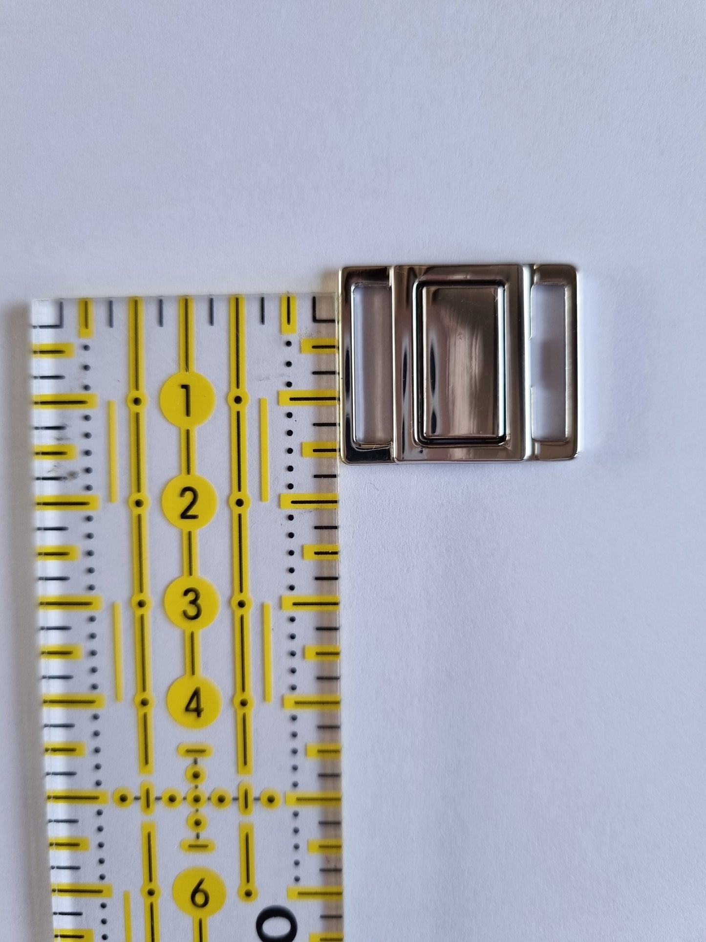 Kopie van Sluiting: zilver, 1,5cm opening, metaal