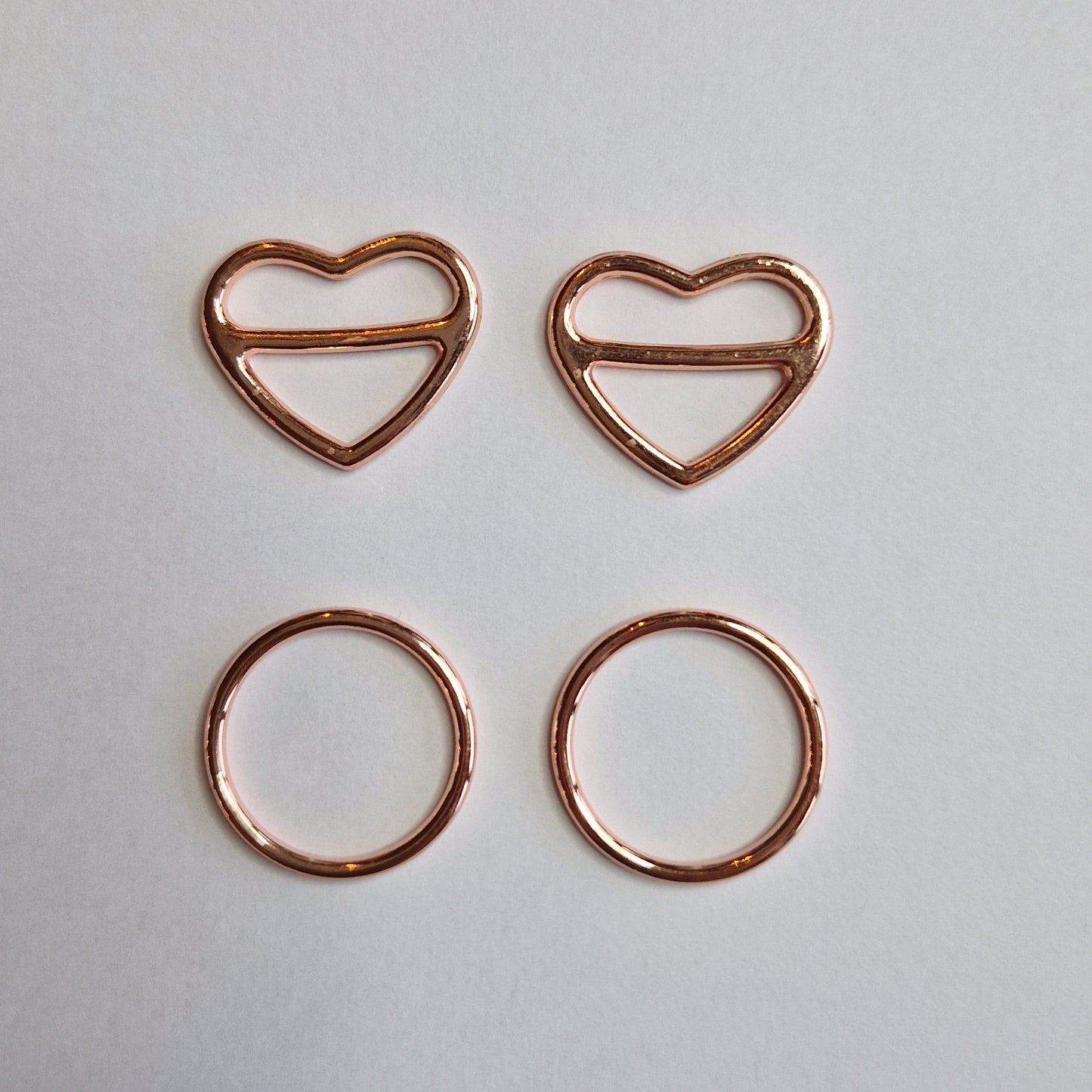 15mm hartjesschuifjes en ringetjes van metaal beschikbaar in verschillende kleuren