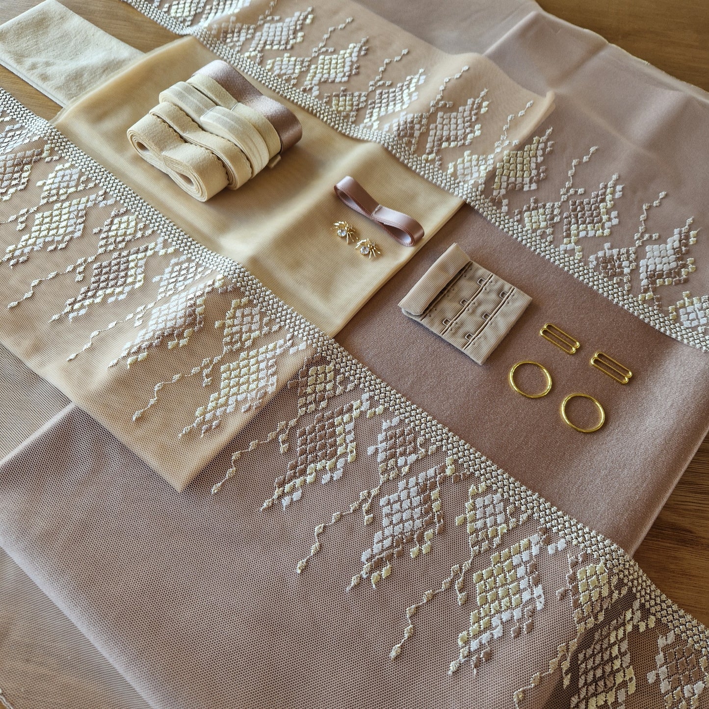 Lingerie kit "Not Your Basic Beige"
