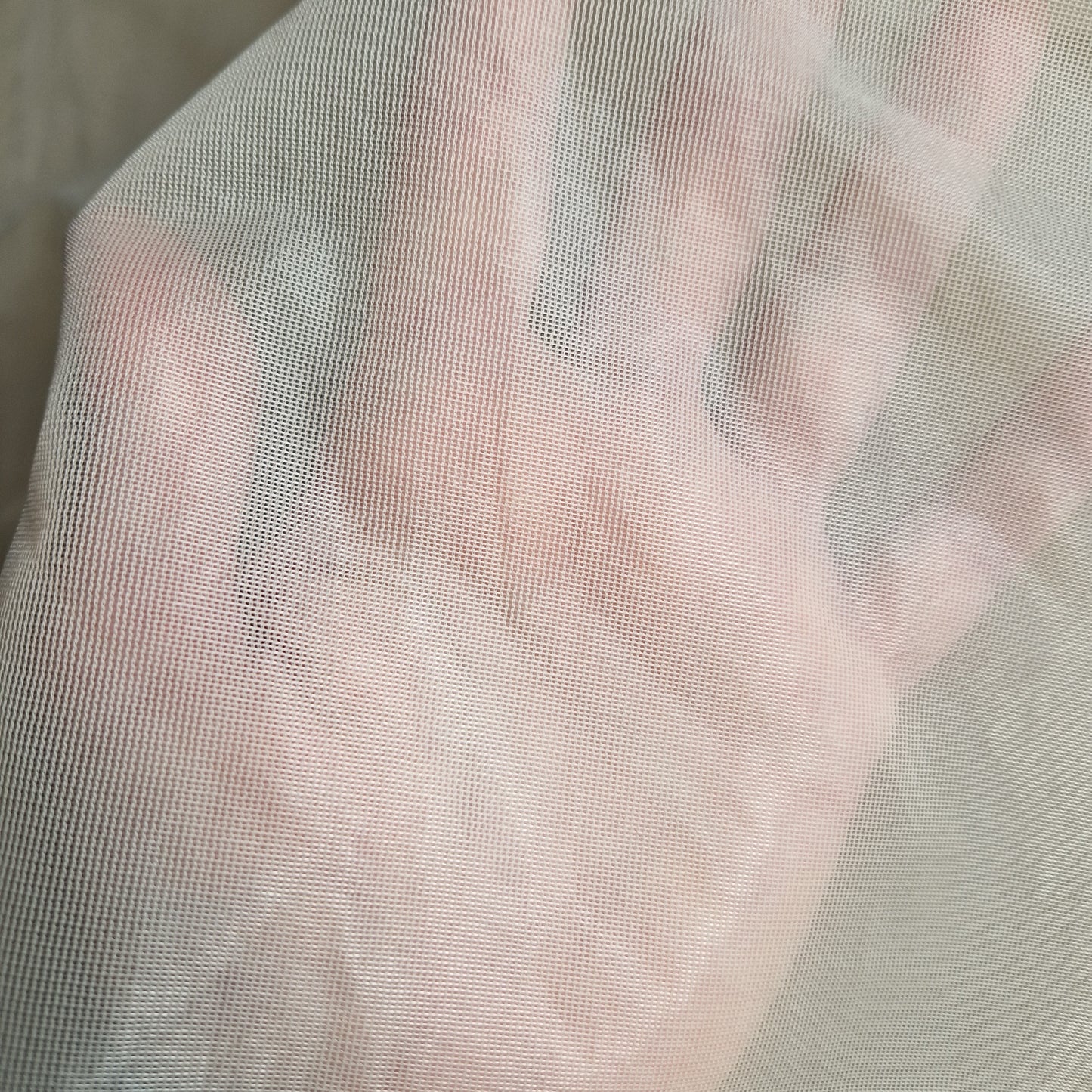 beige, non stretch, transparante marquisette voering
