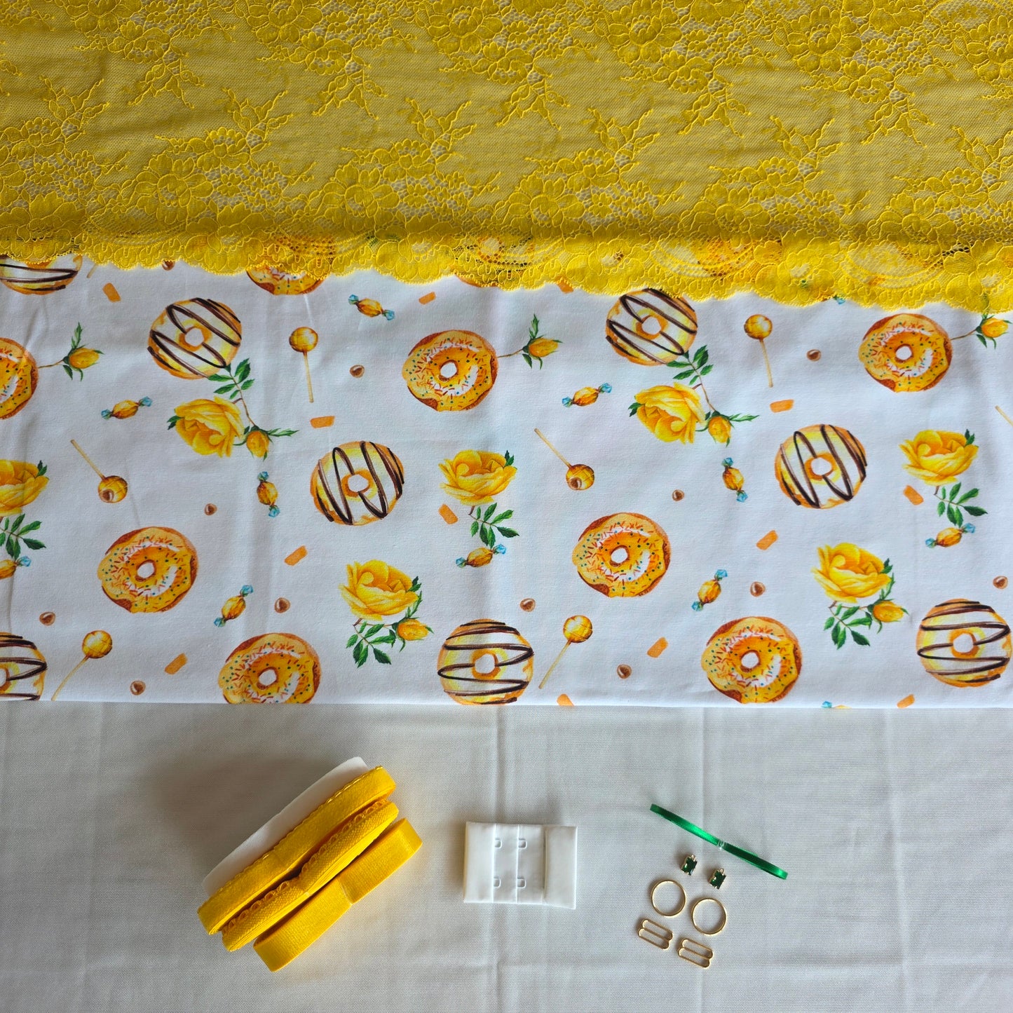 Lingerie kit "Sweet Sunshine" met katoenjersey