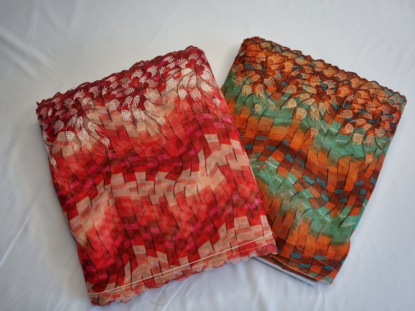 Retro tule kant met print en borduursel