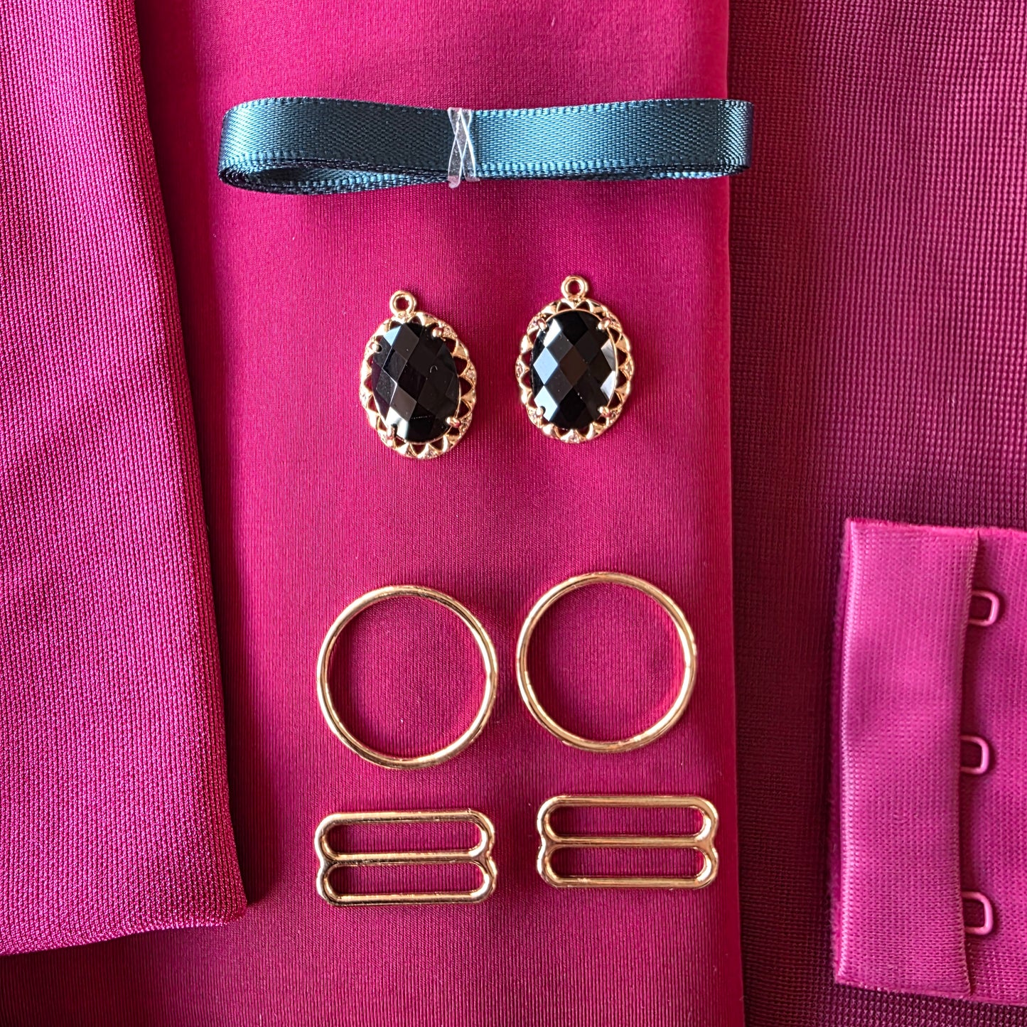 Lingerie kit "I See Red"