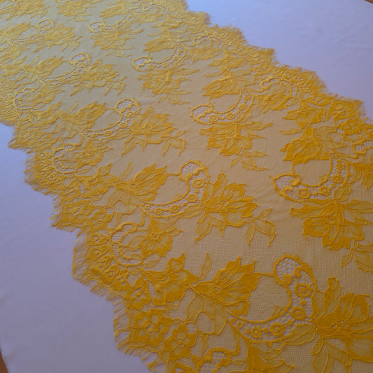 2026-16 extra breed, zonnebloem geel, Frans wimperkant