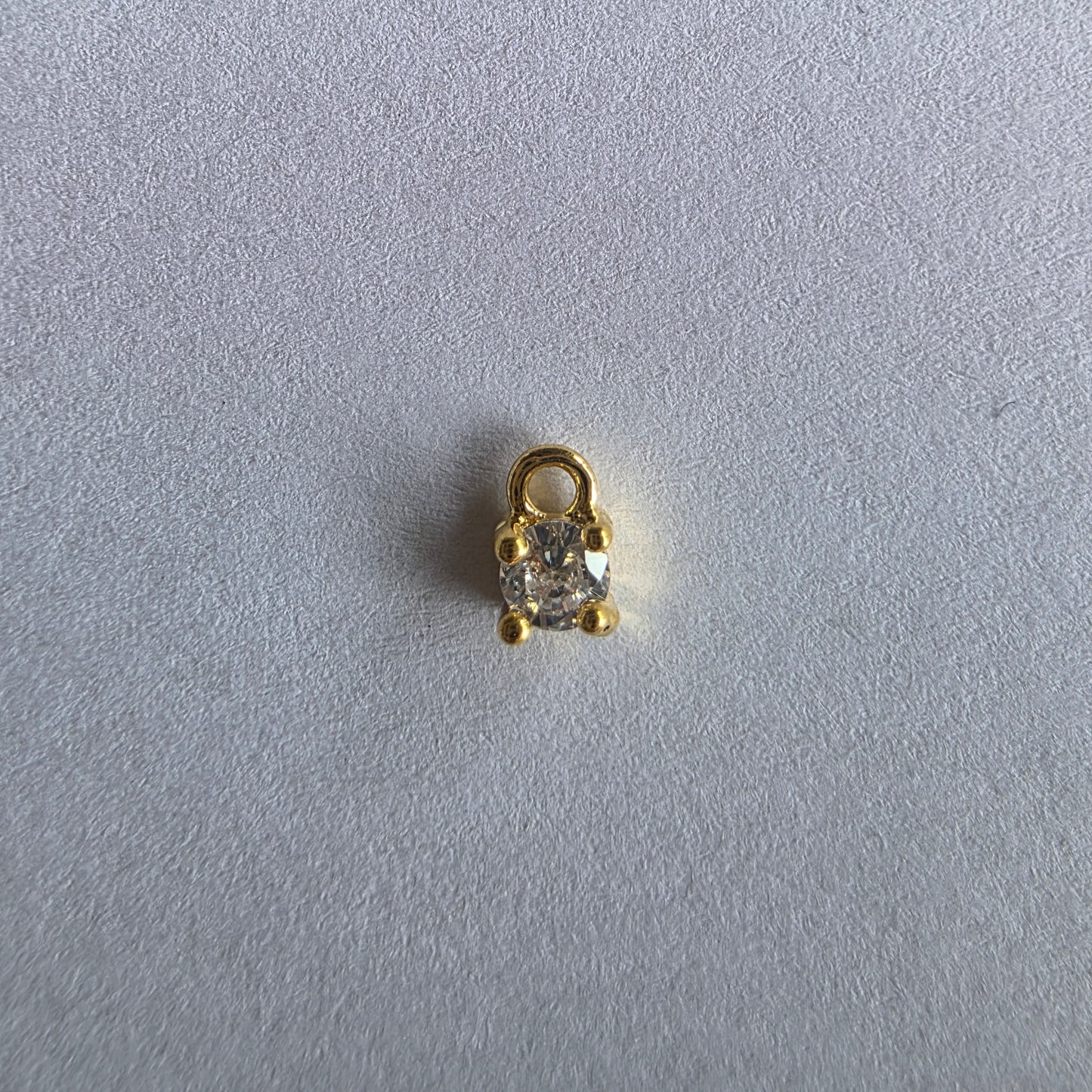 met 18K goud vergulde mini bedeltjes met zirconia in verschillende kleuren