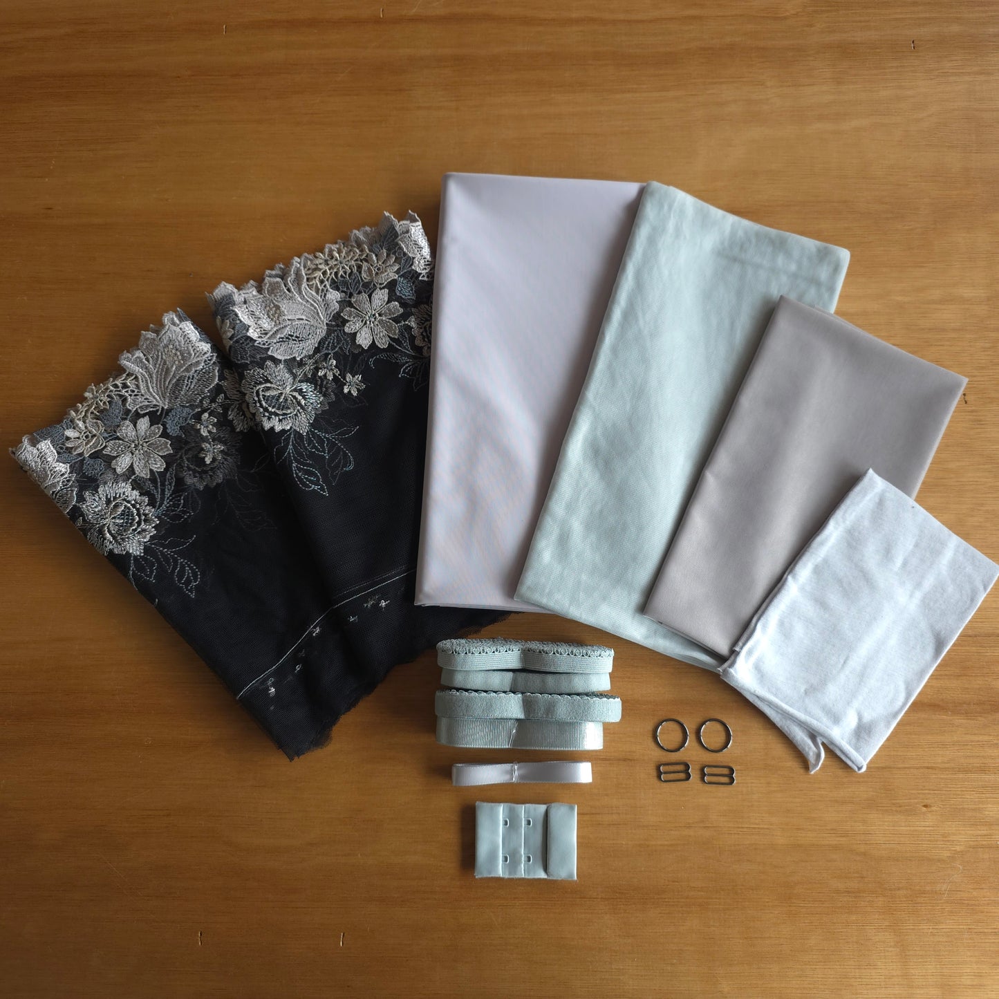 Lingerie kit "50 Shades Of Gray?"