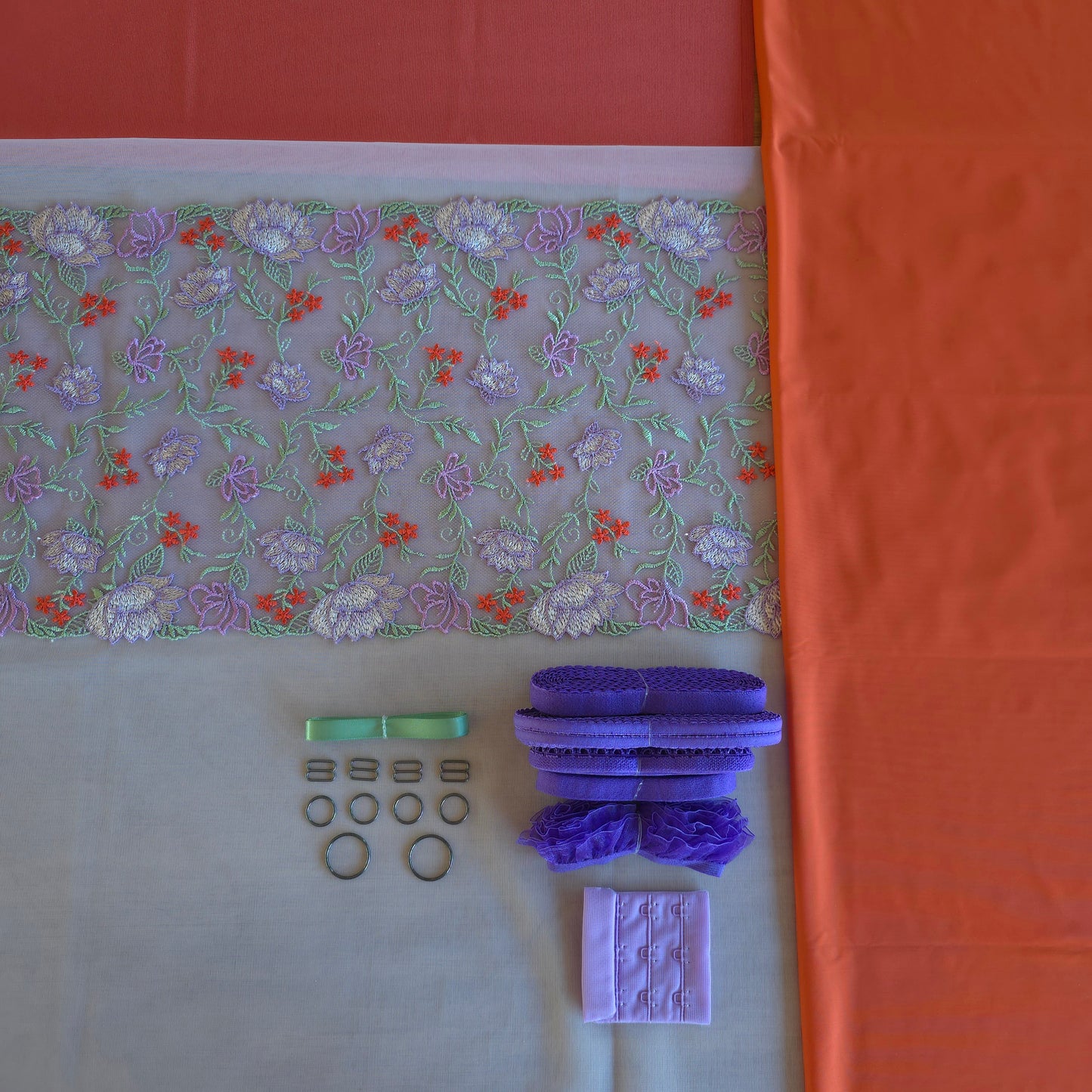 Lingerie kit "Blooming Garden"