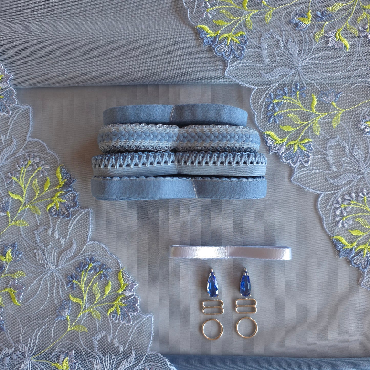Lingerie kit "Hyacint"