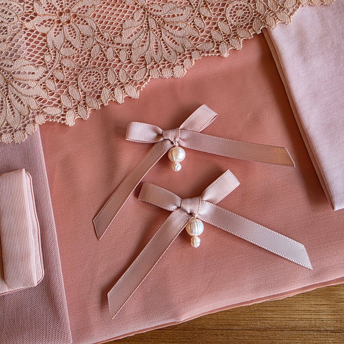 Lingerie kit voor het Rani bh patroon: "Faded Rose"