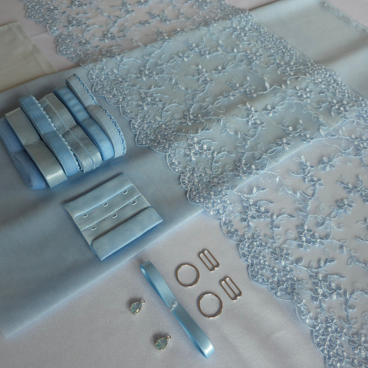 Lingerie kit voor het Rani bh patroon: "Ice Glace"