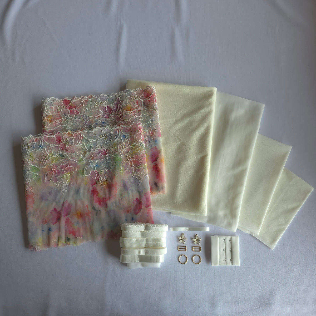 Lingerie kit voor het Rani bh patroon: "Field of flowers"