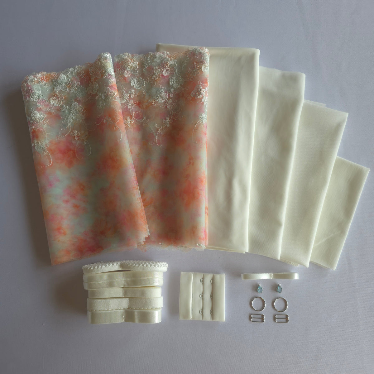 Lingerie kit voor het Rani bh patroon: "silver lining"