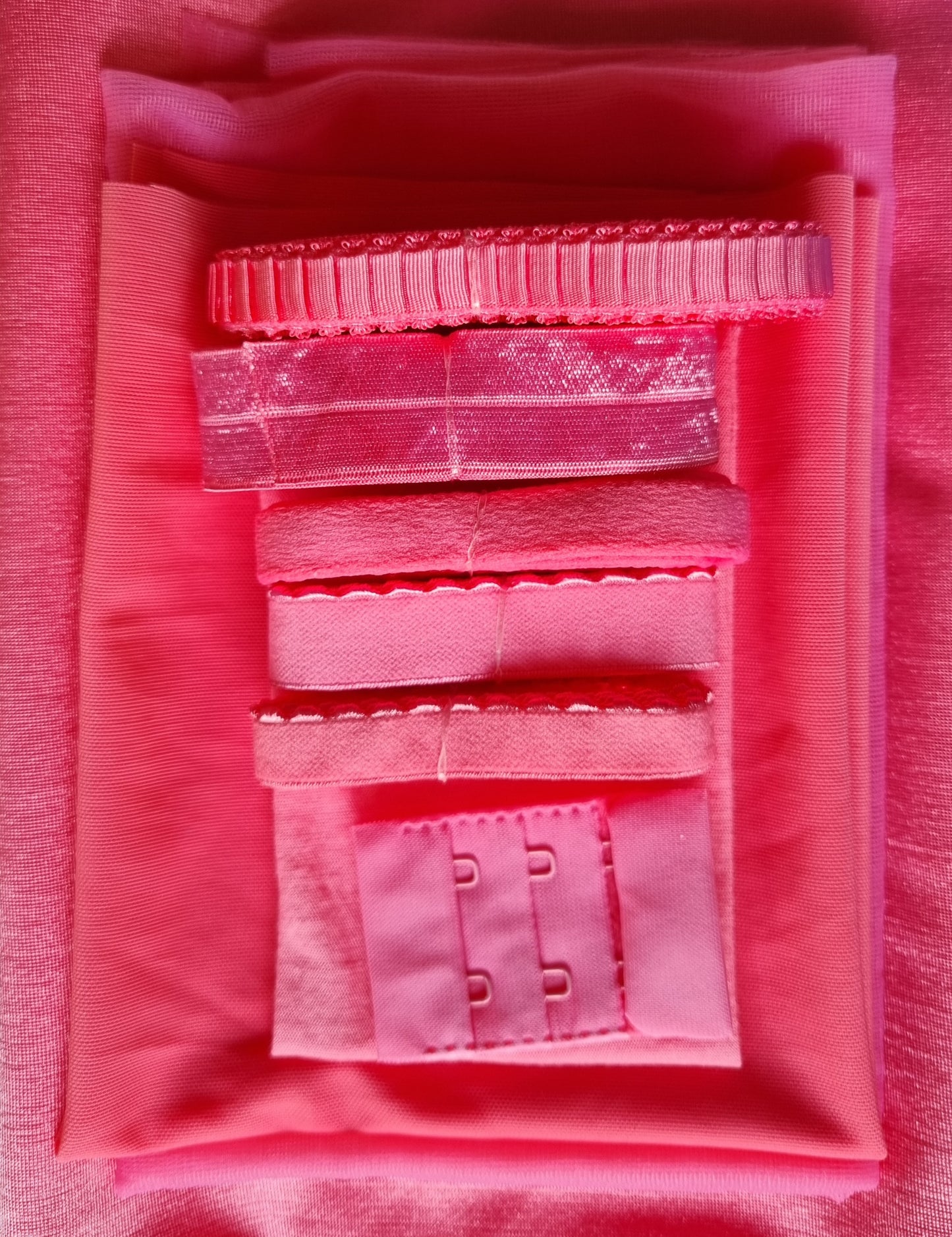 Lingerie kit Tattoo lace, Barbie pink